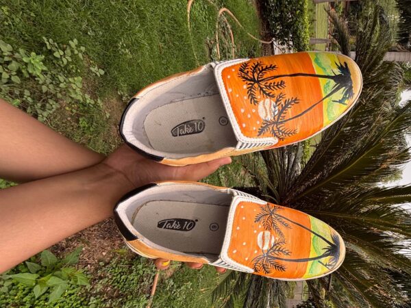 allice gold necklace